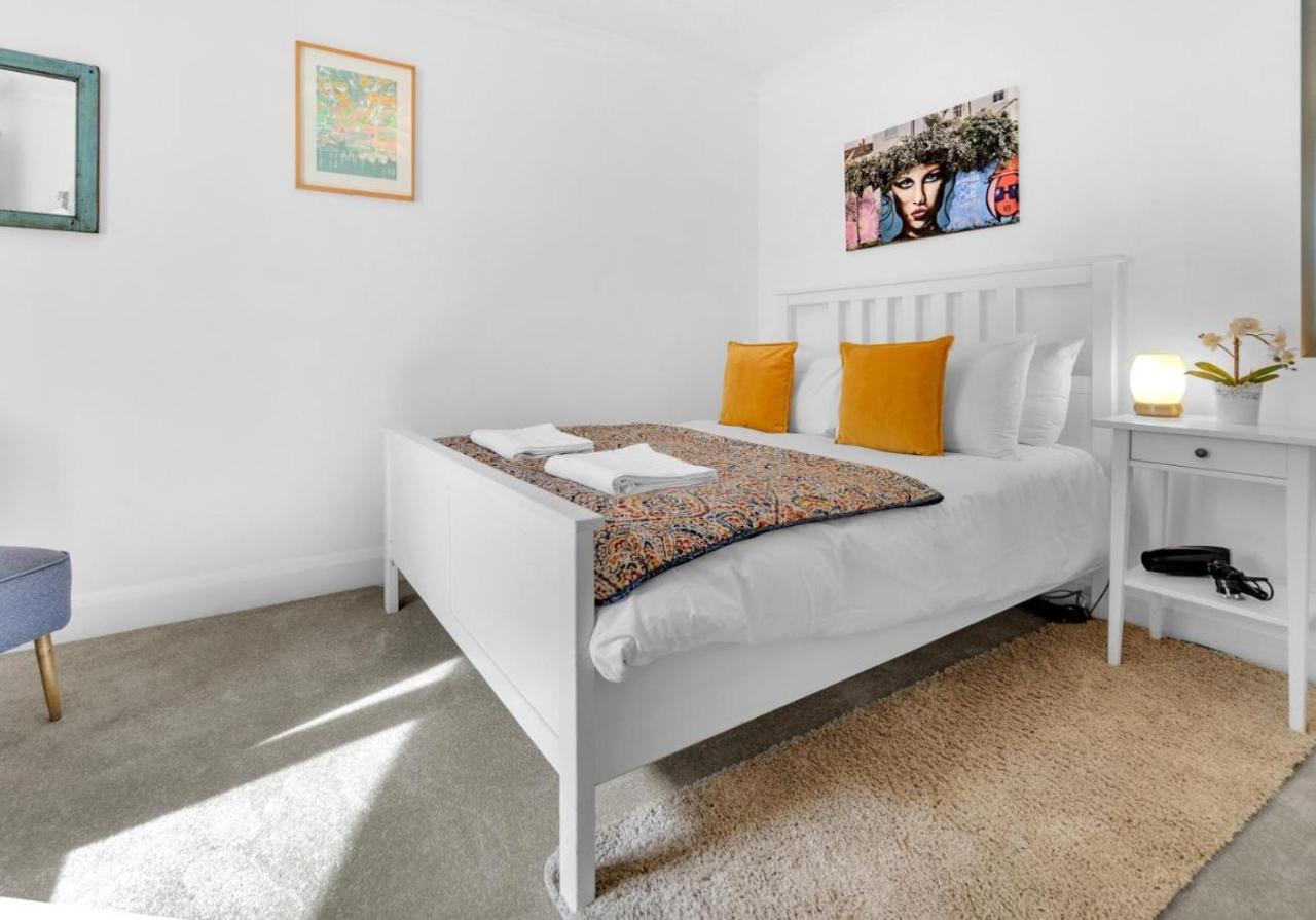 Golden Sunset House With Free Parking By My Getaways Villa Brighton Bagian luar foto